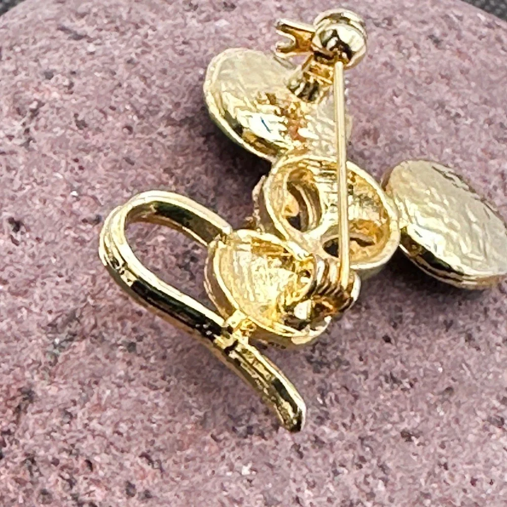 Vintage Gold Tone Mouse Brooch Curled Tail 1.25